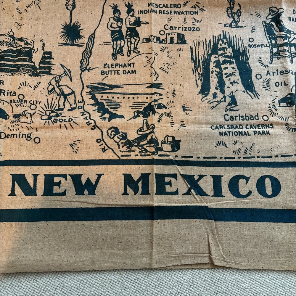 VINTAGE “ NEW MEXICO “ Table Cloth - Picture 3 of 4